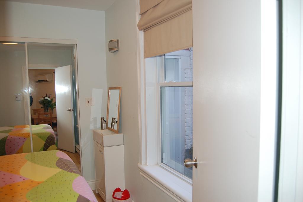 Le Chasseur Bed & Breakfast Montreal Phòng bức ảnh